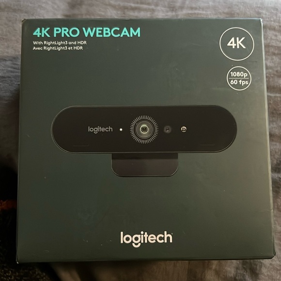 Logitech Ultra HD 4K Pro Webcam Rightlight 3 HDR for Windows Mac or Chrome OS - Picture 1 of 4
